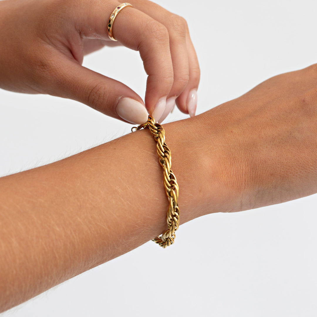 Alexis - Pulsera de cadena Chunky con detalle llamativo en acero inoxidable