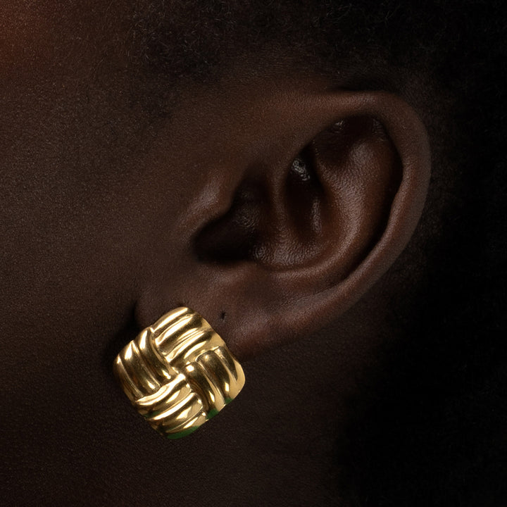 Hilde - Pendientes de Stud con Nudo de Acero Inoxidable