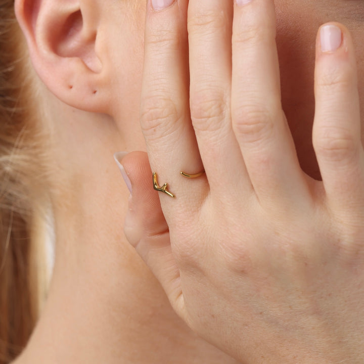 Janna - Delicate Twig Ring Stainless Steel