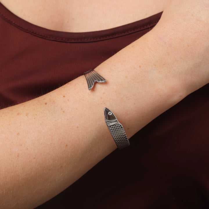 Erle - Pulsera rígida para pescado de acero inoxidable