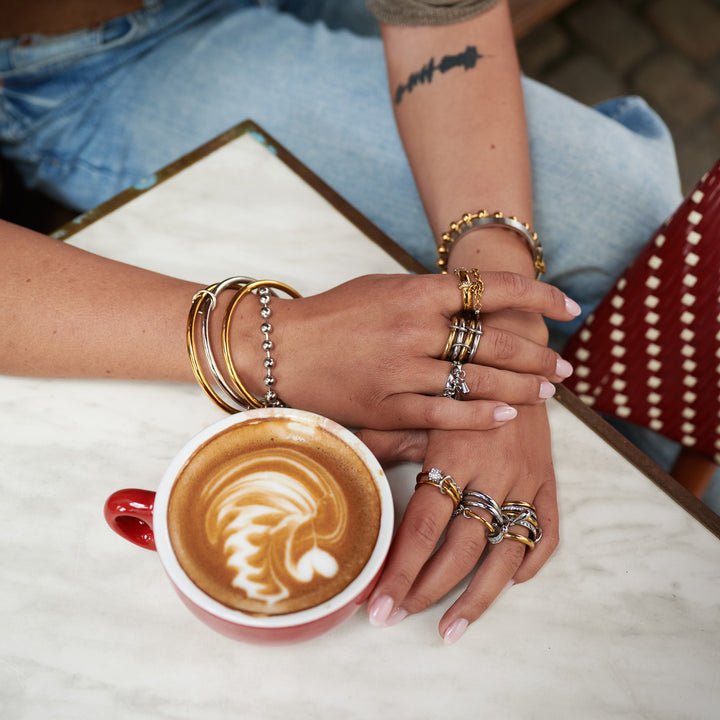 Billie - Pulsera de cuentas metálicas de acero inoxidable