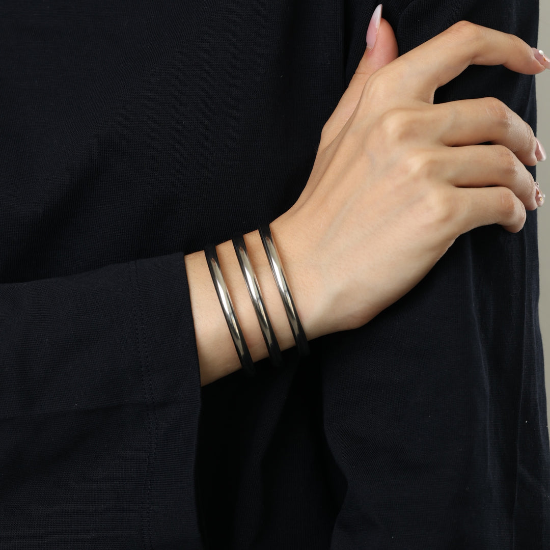 Norma - Pulsera triple de brazaletes de acero inoxidable