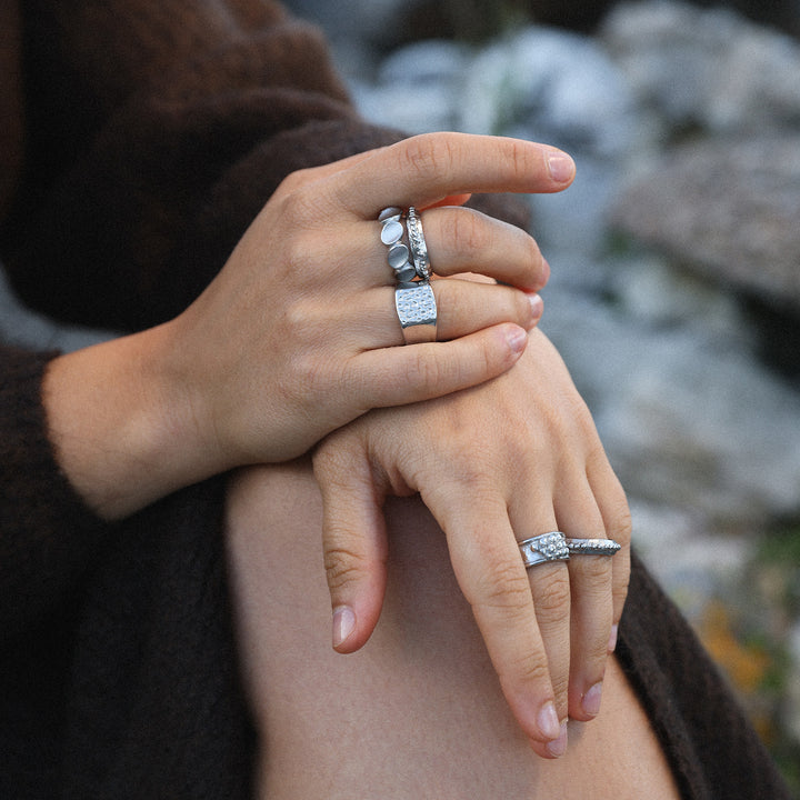 Alessia - Anillo de burbujas de acero inoxidable