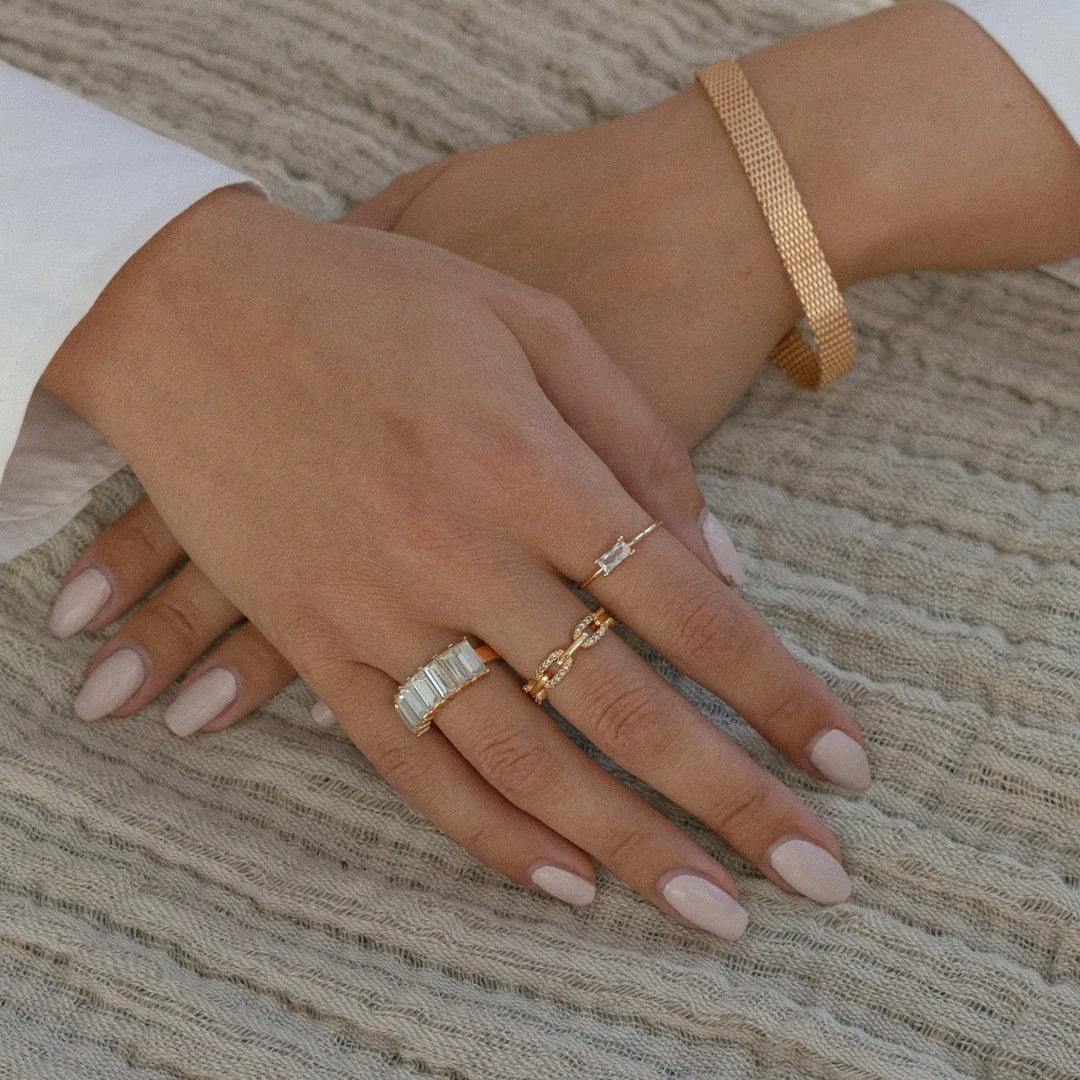 Ring with Crystal - White