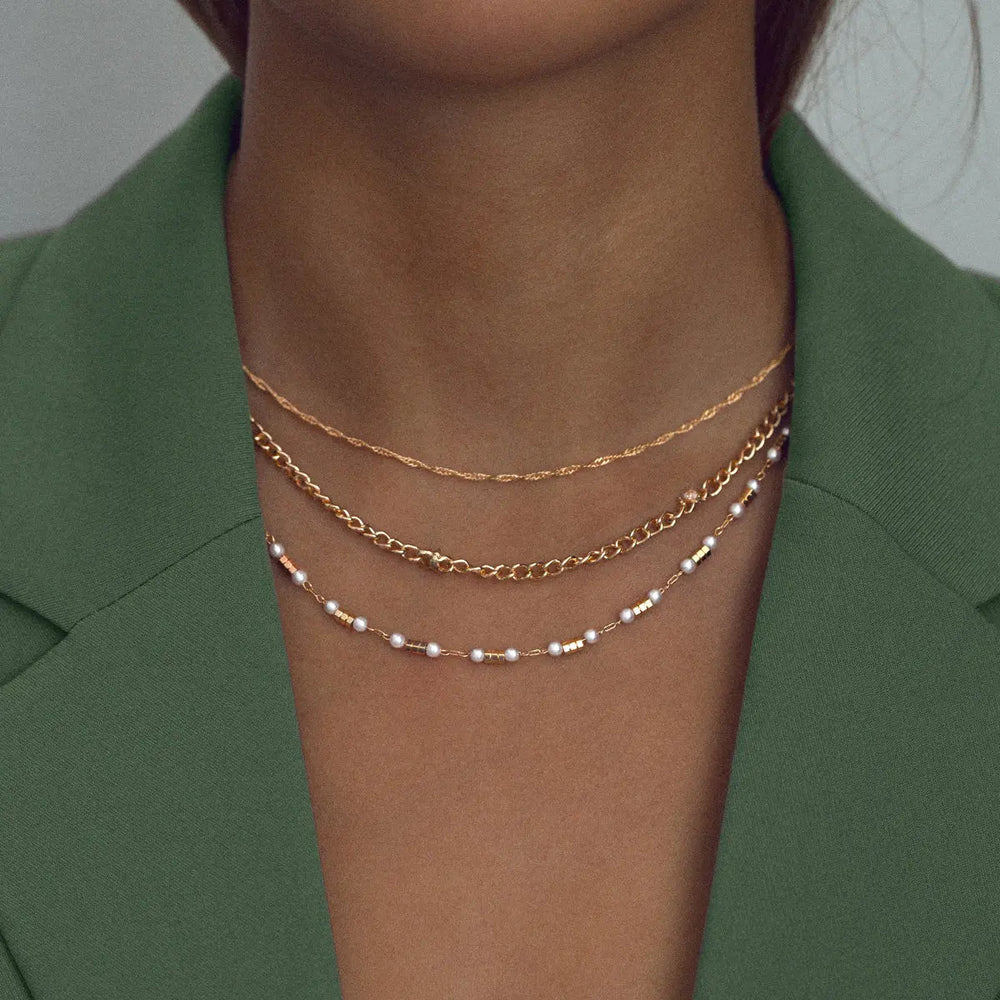 Collar lindo de cadena de perlas